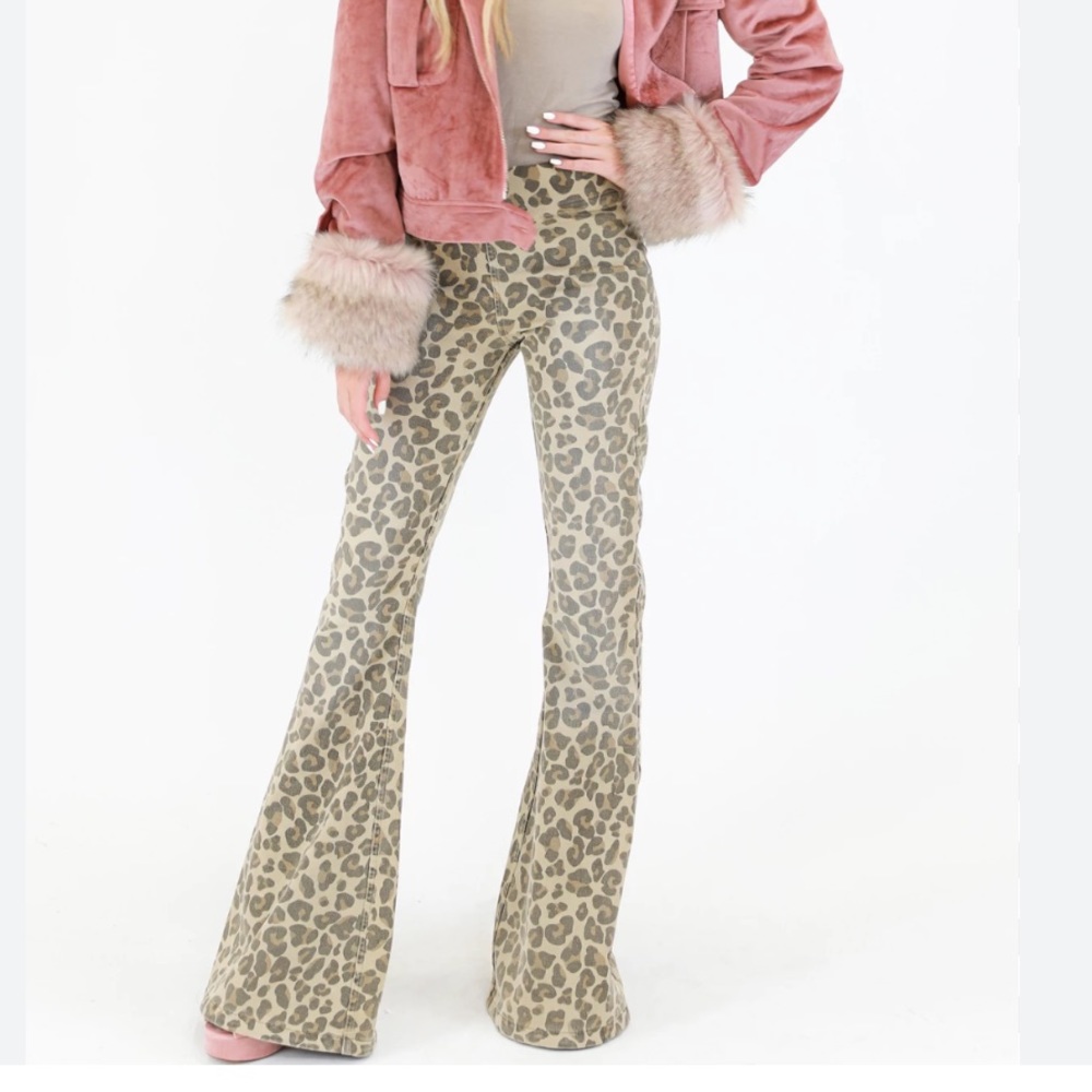 Judith March Reversible Leopard Flair Pants Size Small NWT - Picture 4 of 10
